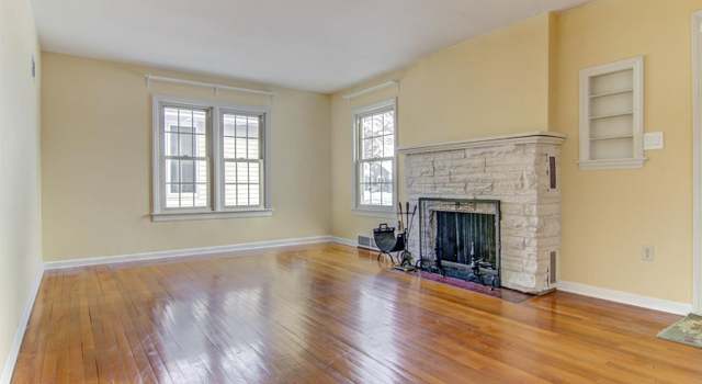 Photo of 2917 Condit St, Highland, IN 46322