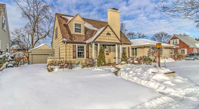 Photo of 2917 Condit St, Highland, IN 46322