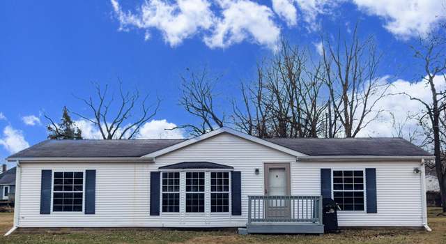 Photo of 605 E Washington St, Morocco, IN 47963