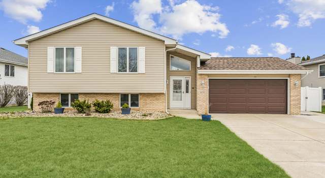 Photo of 8771 Calhoun Pl, Crown Point, IN 46307