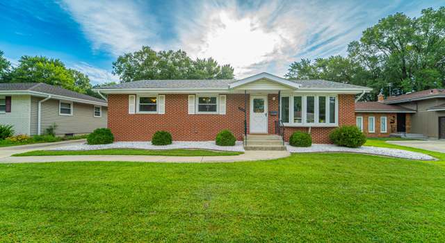 Photo of 8545 Garfield Ave, Munster, IN 46321