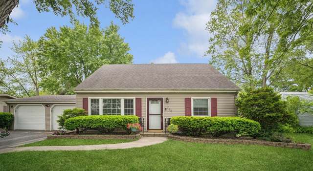 Photo of 766 Fox River Rd, Valparaiso, IN 46385