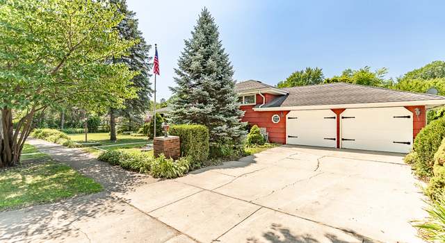 Photo of 9042 Pettit Dr, Highland, IN 46322