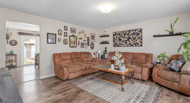 Photo of 105 Beech Ct, Hebron, IN 46341