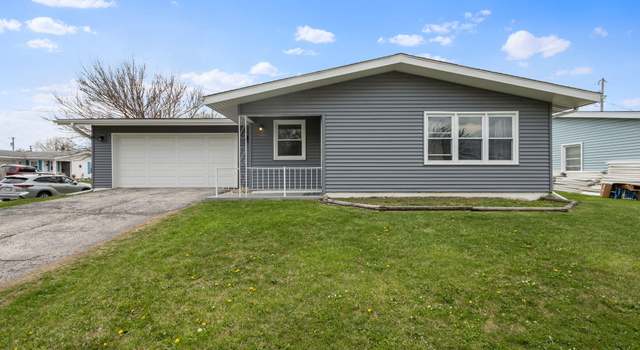 Photo of 544 Riviera Rd, Valparaiso, IN 46385