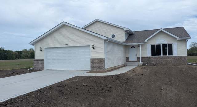Photo of 6681 Whitcomb St, Merrillville, IN 46410