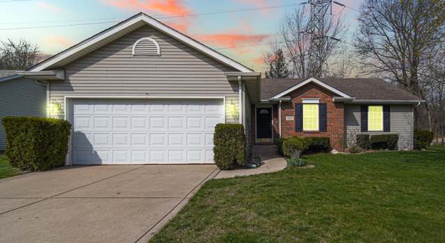 Photo of 923 Essex Dr, Chesterton, IN 46304