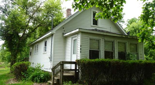 Photo of 606 W Pearl St, Hamlet, IN 46532