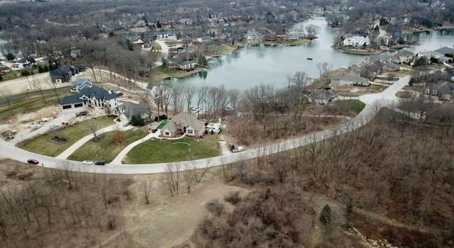 Photo of 448 Surrey Hill Ln, Valparaiso, IN 46385