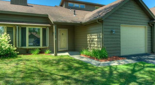 Photo of 1856 Plum Ct, Crown Point, IN 46307