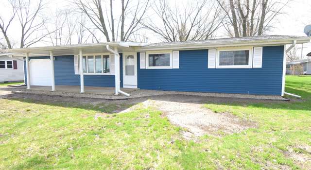 Photo of 611 E Merritt St, Rensselaer, IN 47978