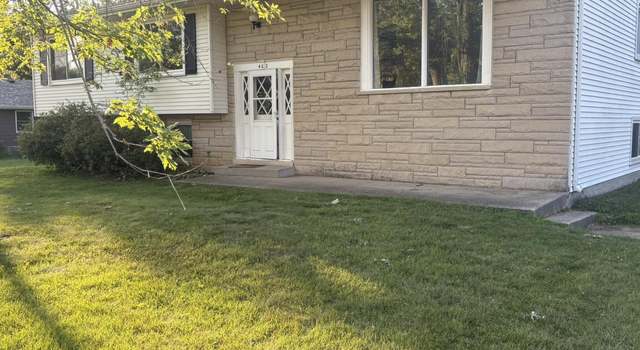 Photo of 402 W Jefferson St, Kouts, IN 46347