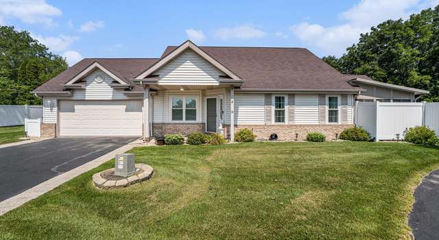 Photo of 8335 Pointe Dr, Crown Point, IN 46307