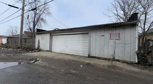 Photo of 1729 W 4th Pl W, Gary, IN 46404