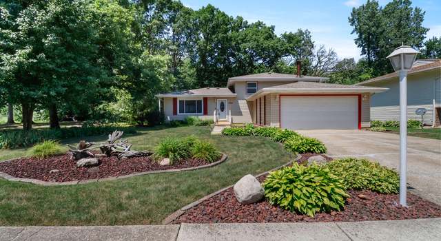 Photo of 2530 Crabapple Ln, Hobart, IN 46342
