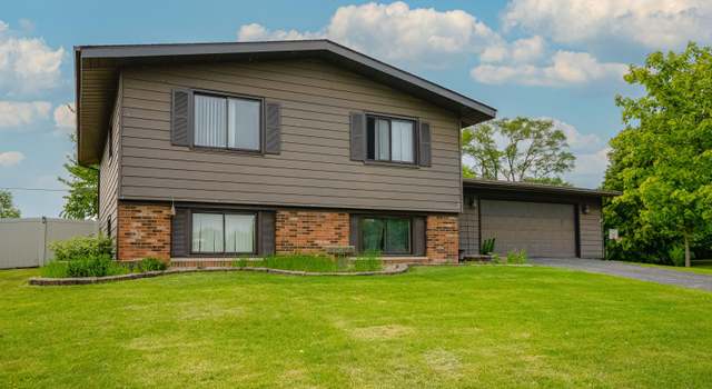 Photo of 548 Robyn Rd Unit B, Valparaiso, IN 46385