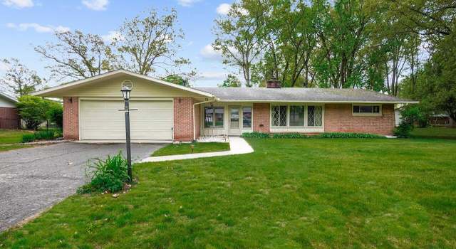 Photo of 409 W Fairoaks Dr, Kouts, IN 46347