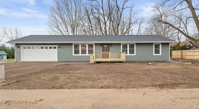 Photo of 126 Fern Dr, Walkerton, IN 46574