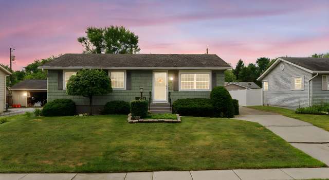 Photo of 3231 W 75th Pl, Merrillville, IN 46410