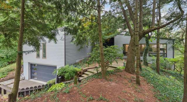 Photo of 6 Circle Dr, Dune Acres, IN 46304