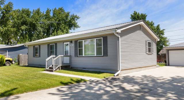 Photo of 604 Grayton Rd, Kingsford Heights, IN 46346