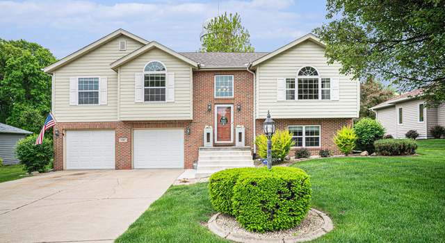 Photo of 426 Chadwick Cir, Valparaiso, IN 46385
