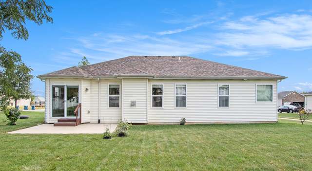 Photo of 517 Dayspring Ct, Valparaiso, IN 46385