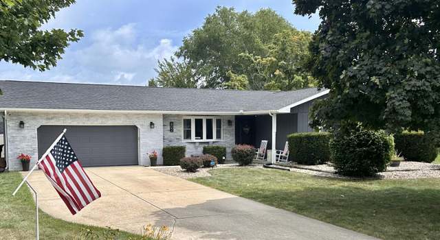 Photo of 402 Filbert St, New Carlisle, IN 46552