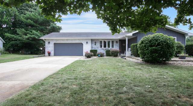 Photo of 402 Filbert St, New Carlisle, IN 46552