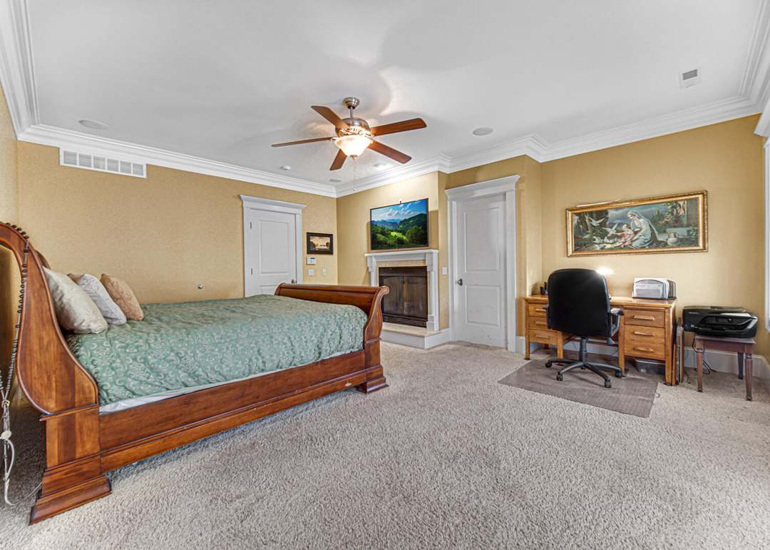 5832 S 750 E, Knox, IN 46534