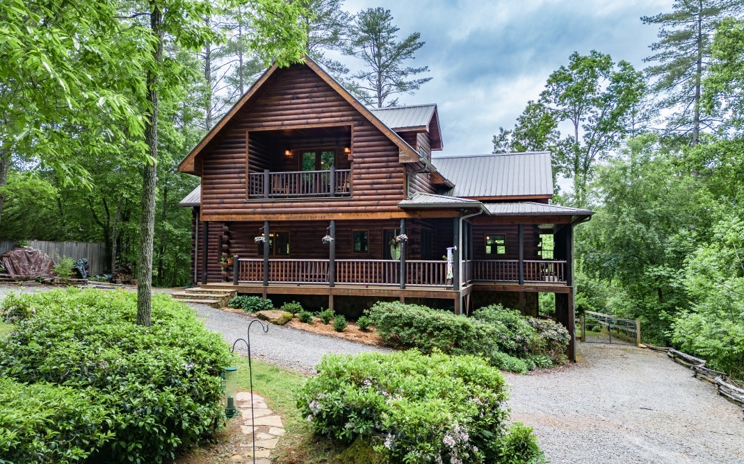 653 Barlow Fields Dr, Hayesville, NC 28904 | MLS# 325271 | Redfin