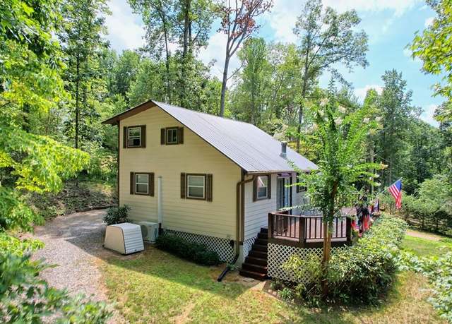 Property at 3259 Coffey Ln, Young Harris, GA 30582, 3 beds, 1.5 baths