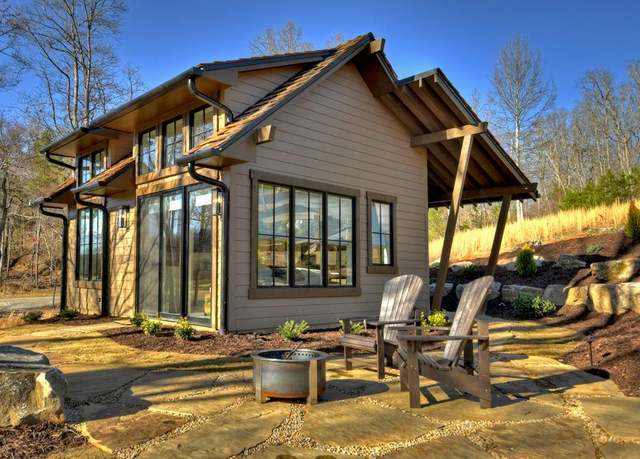 Property at 300 Old Toccoa Loop, Mineral Bluff, GA 30559, 1 bed, 1 bath