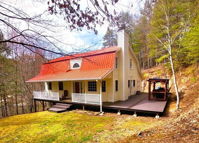 Property at 9 Domenico Dr, Murphy, NC 28906, 3 beds, 2.5 baths