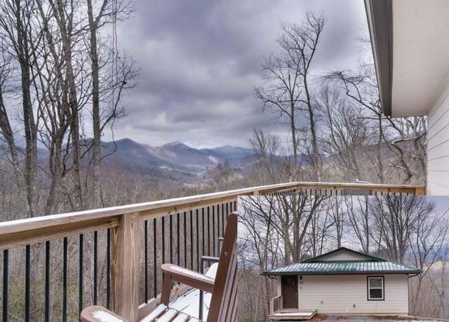 Property at 181 Grooms Dr, Robbinsville, NC 28771, 3 beds, 2 baths
