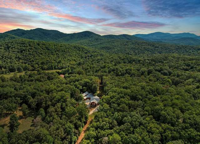 Property at 112 Wilscot Valley Dr, Blue Ridge, GA 30513, 4 beds, 4.5 baths