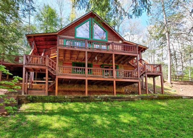 Property at 33 Spruce Dr, Suches, GA 30572, 3 beds, 2.5 baths
