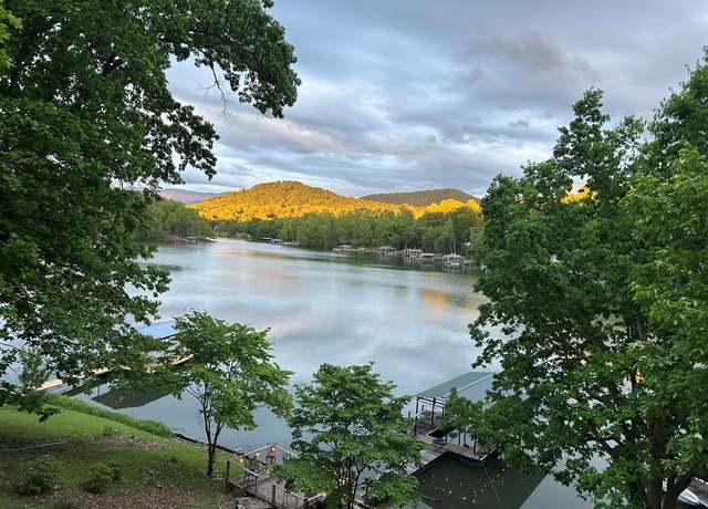 Property at 398 Hidden Cove Ln, Hayesville, NC 28904, 2 beds, 2.5 baths