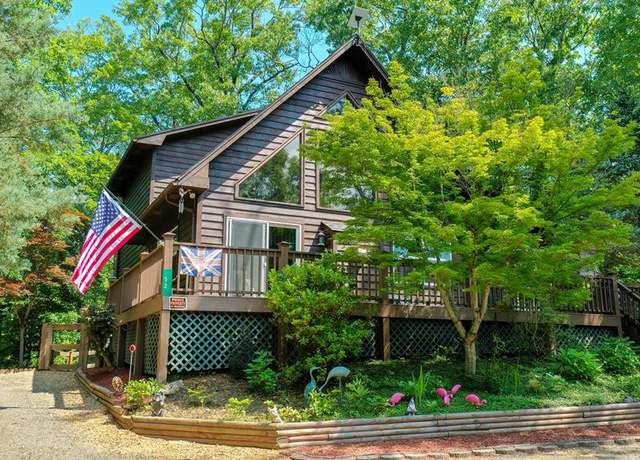 Property at 52 Bear Track Rd, Andrews, NC 28901, 2 beds, 2 baths