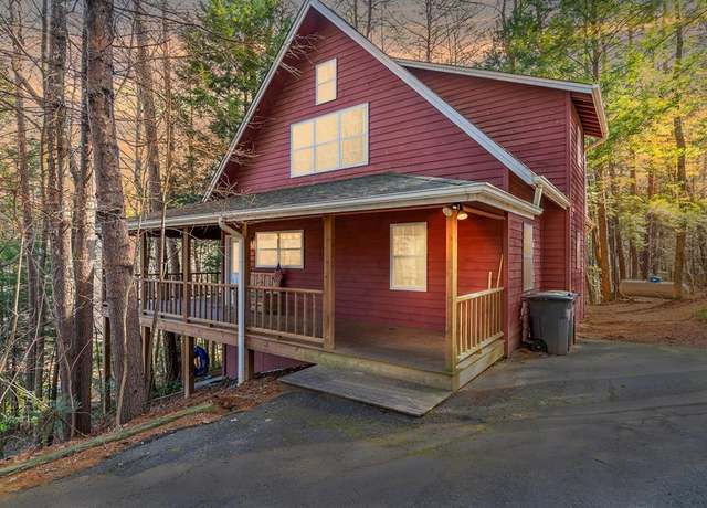 Property at 510 Ridgecrest Dr, Blairsville, GA 30512, 4 beds, 3 baths