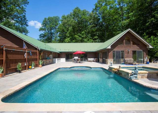 Property at 787 Sawyer Cove Rd, Hayesville, NC 28904, 4 beds, 3 baths
