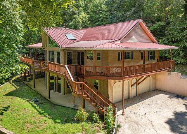 Property at 1976 Tyler Ln, Hiawassee, GA 30546, 3 beds, 3.5 baths