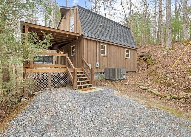 Property at 360 Indigo Dr, Ellijay, GA 30540, 2 beds, 2 baths