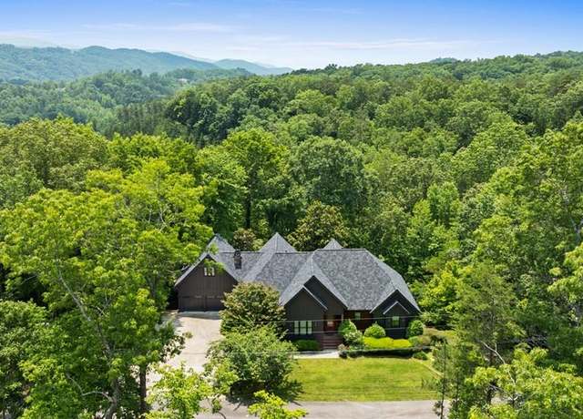 Property at 98 Mountain Tops St, Blue Ridge, GA 30513, 6 beds, 4.5 baths