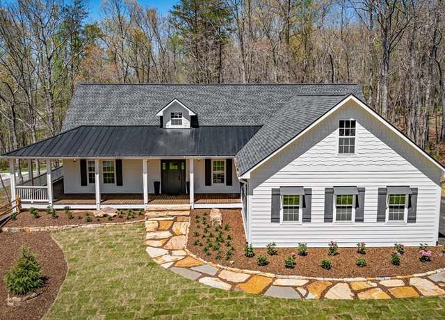 Property at 219 Fairview Dr, Morganton, GA 30560, 3 beds, 2 baths