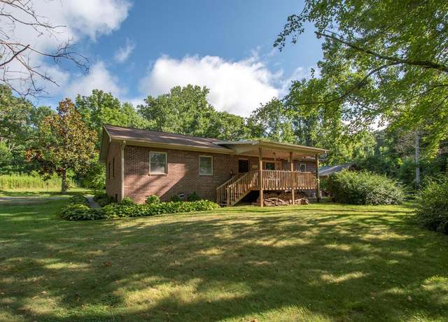 Property at 496 Jackie Cove Rd, Hayesville, NC 28904, 3 beds, 1.5 baths