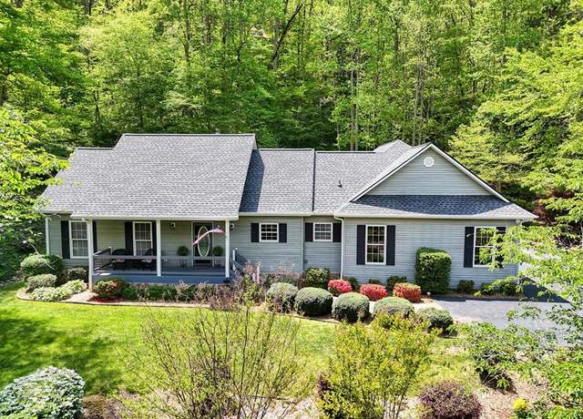 Property at 2062 Hi River Rd, Hiawassee, GA 30546, 3 beds, 2 baths