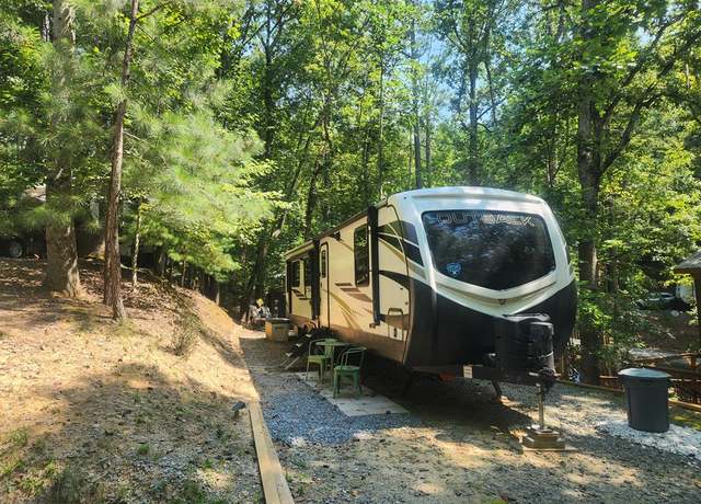Property at 14 29th St, Ellijay, GA 30540, 1 bed, 1 bath
