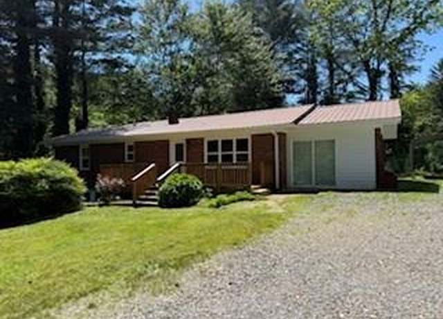 Property at 102 Ledford Chapel Rd, Hayesville, NC 28904, 3 beds, 2 baths