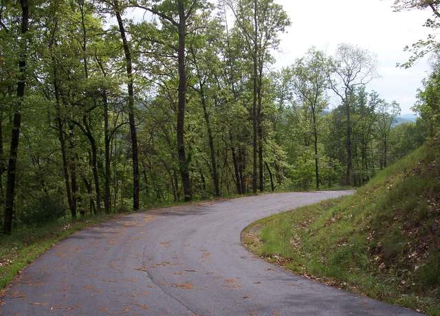 Property at 28 Coyote Cv, Hayesville, NC 28904